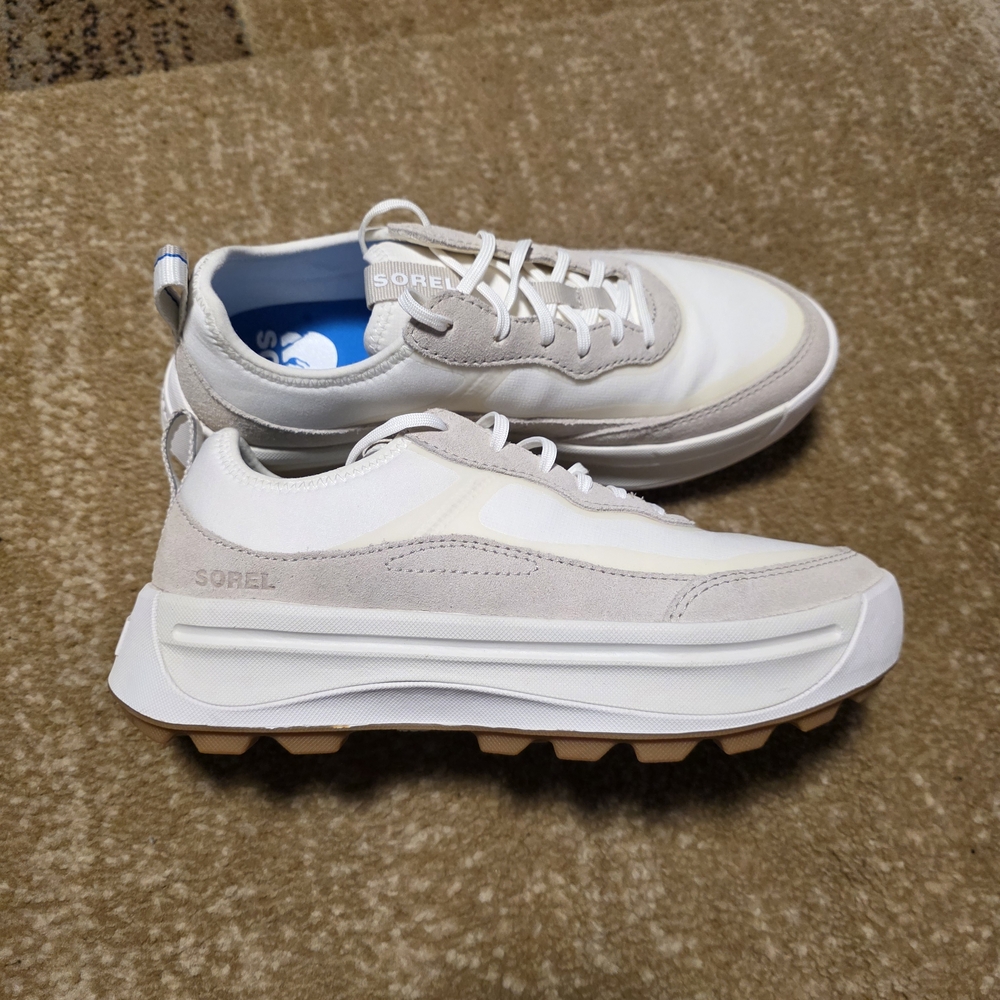 Sorel Ona White Beige Chunky Sneakers Size 7.5 Women's